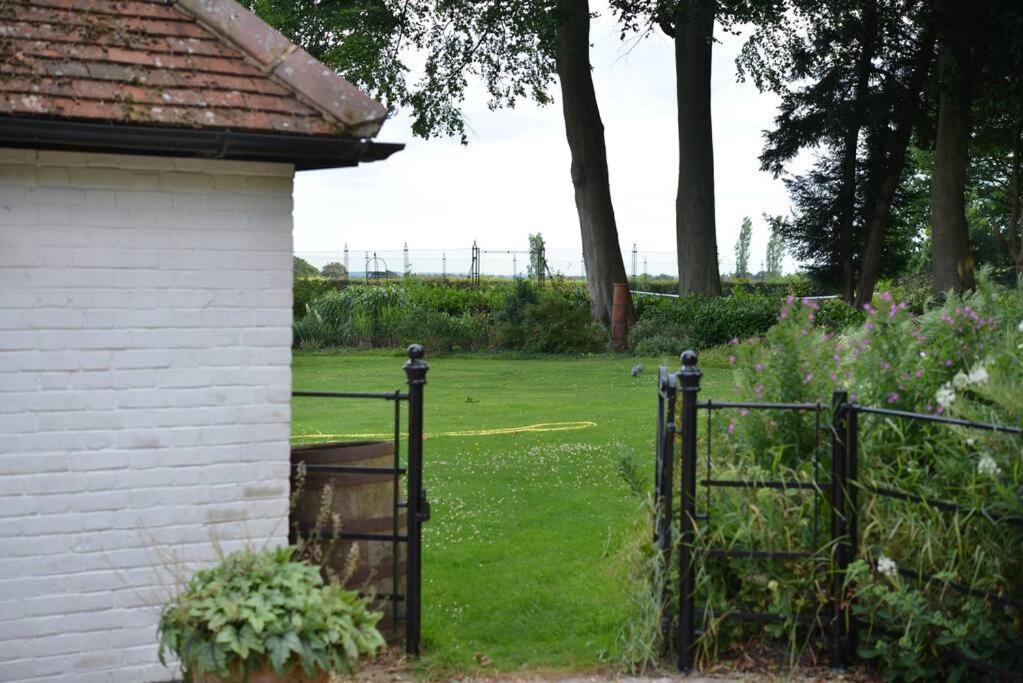 Highfield Lodge Tring Extérieur photo